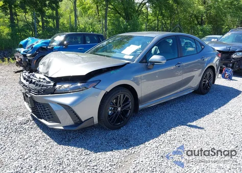 2025 Toyota Camry Se z USA, uszkodzony, nr VIN 4T1DBADK5SU533742